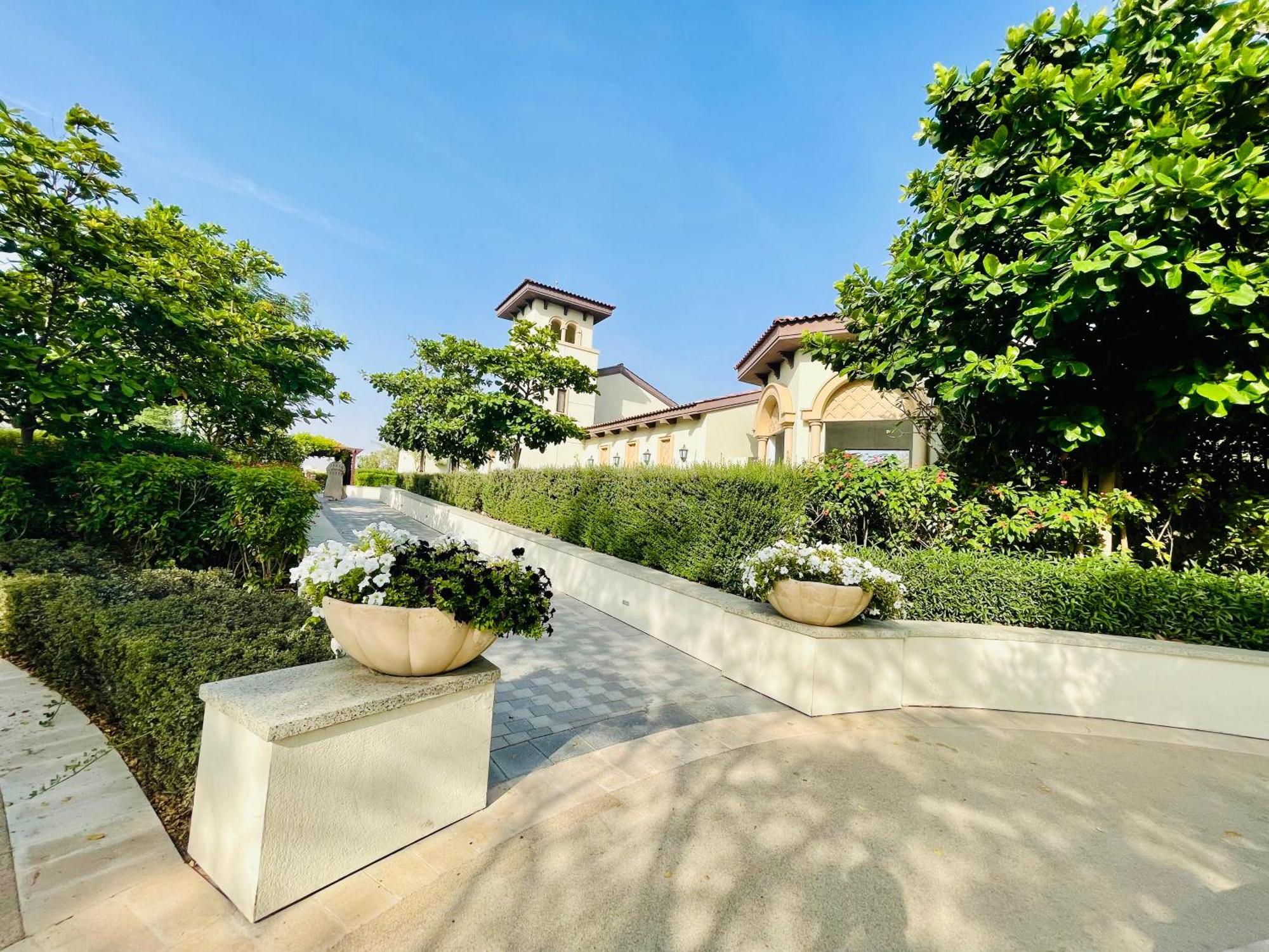Goodwood Suites Homes Vacation Dubái Exterior foto